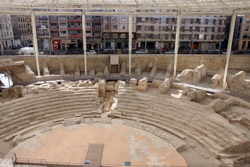 Casa Del Mercado Zaragoza Luaran gambar