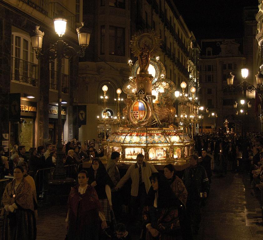 Casa Del Mercado Zaragoza Luaran gambar