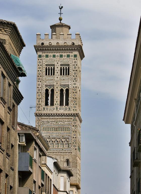Casa Del Mercado Zaragoza Luaran gambar
